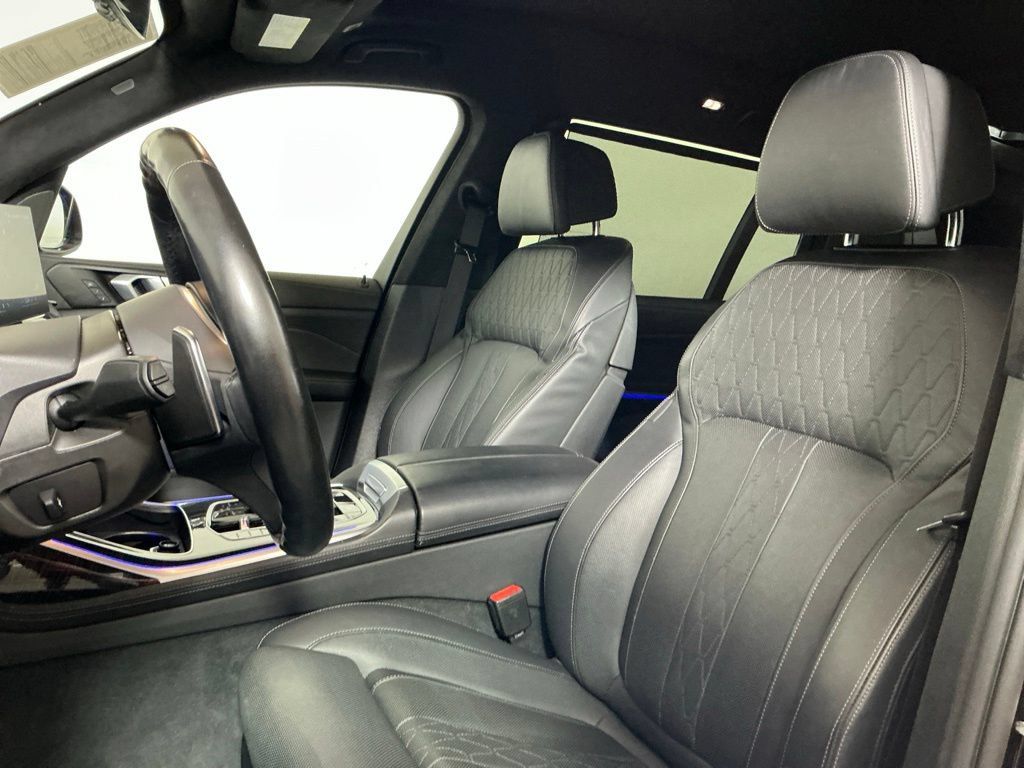 Certified 2024 BMW X7 xDrive40i w/ M Sport Package AWD/4WD image 22
