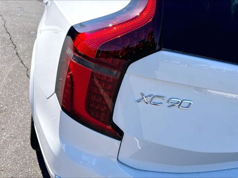 New 2026 Volvo XC90 B5 Core AWD/4WD image 24