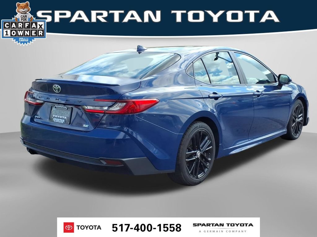 Used 2025 Toyota Camry SE FWD image 7