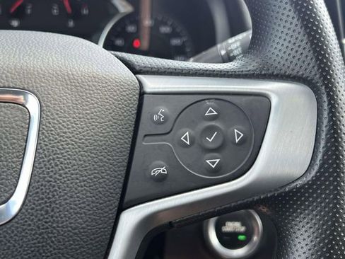 Used 2023 GMC Terrain SLE w/ Driver Convenience Package FWD image 28