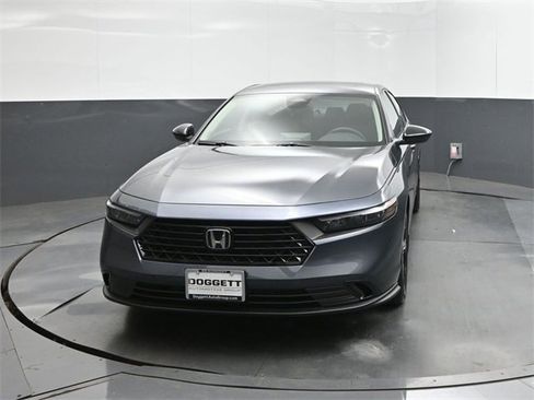 New 2025 Honda Accord SE image 30
