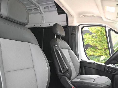 Used 2025 RAM ProMaster 3500 w/ Convenience Group FWD image 6