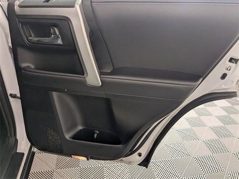 Used 2024 Toyota 4Runner SR5 image 31