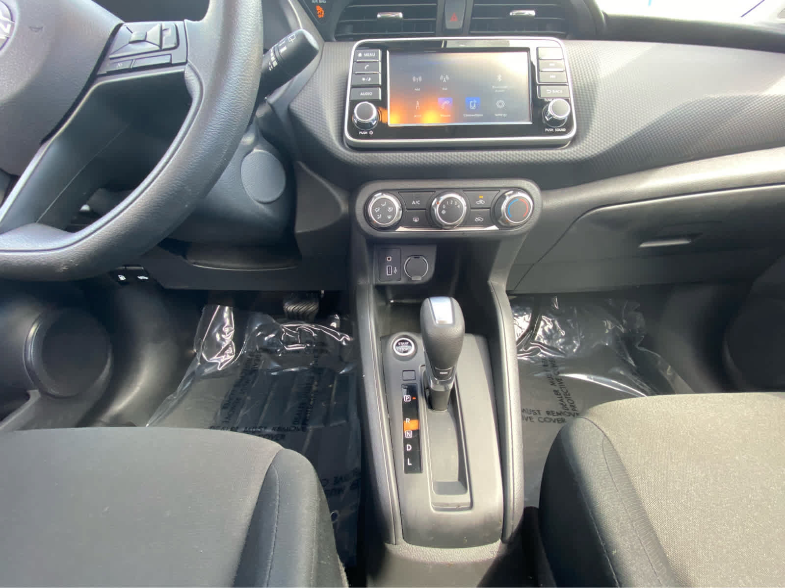 Used 2025 Nissan Kicks Play S FWD image 28