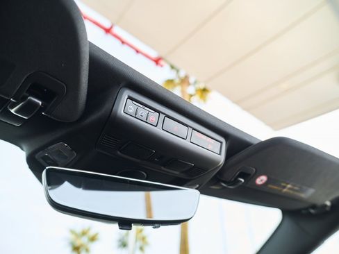 Used 2022 Chevrolet Corvette Stingray Convertible w/ 1LT image 47