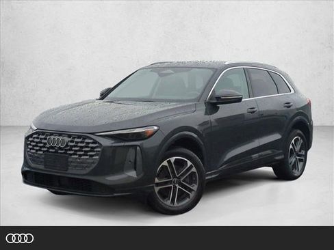 Used 2025 Audi Q5 Premium w/ Convenience Package AWD/4WD image 1