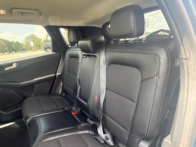 Used 2023 Ford Escape SE FWD image 34