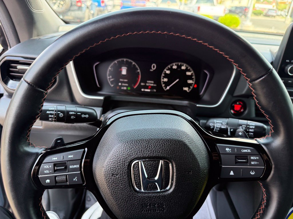 Used 2025 Honda Pilot Sport image 22