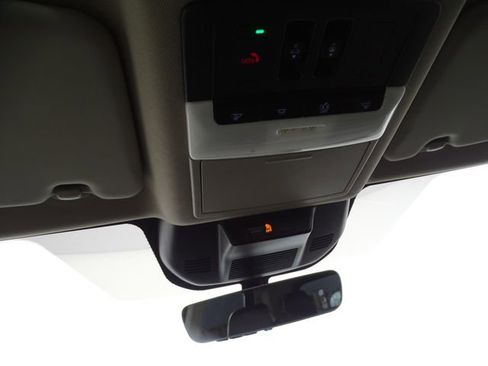 Used 2022 Nissan Rogue Platinum w/ Head-Up Display Package image 27