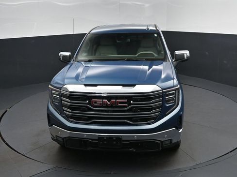 Used 2024 GMC Sierra 1500 SLT w/ SLT Premium Plus Package AWD/4WD image 38
