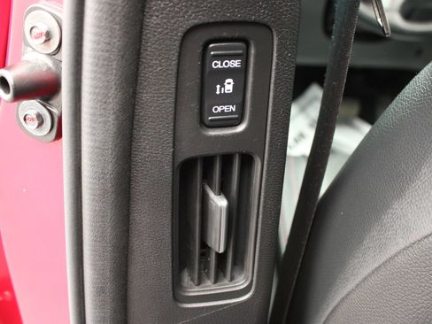 Used 2024 Honda Odyssey Sport image 23