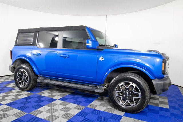 Used 2022 Ford Bronco Outer Banks AWD/4WD image 1