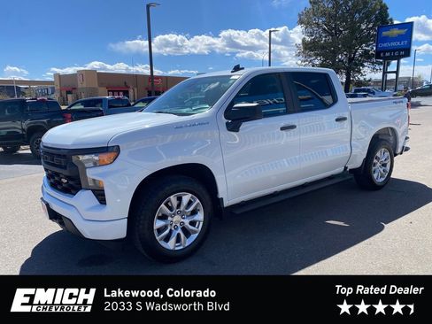 Used 2022 Chevrolet Silverado 1500 Custom AWD/4WD image 1