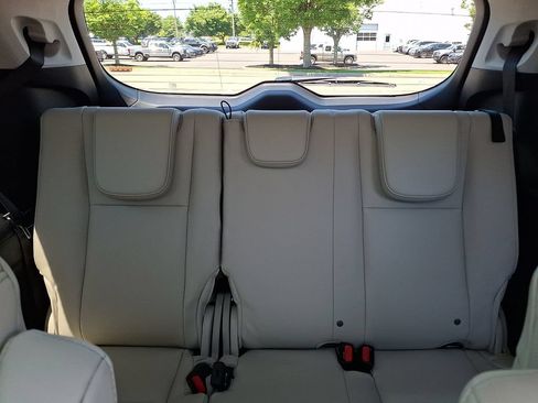 Used 2022 Subaru Ascent Limited w/ Technology Package AWD/4WD image 14