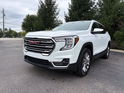 Used 2023 GMC Terrain SLT w/ Infotainment Package II