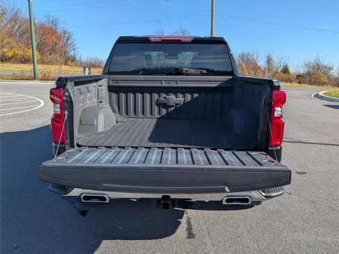 Used 2024 Chevrolet Silverado 1500 LTZ w/ Z71 Off-Road Package image 14