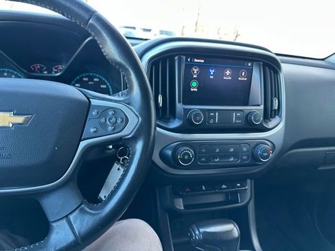Used 2020 Chevrolet Colorado LT image 38