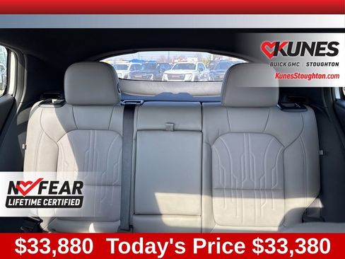 New 2026 Buick Envista Avenir image 39