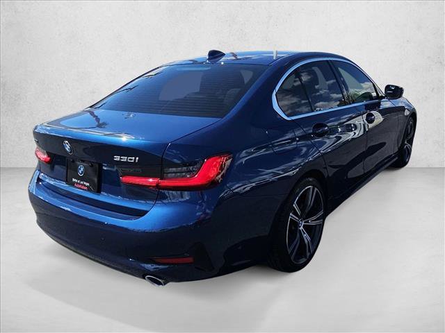 Used 2021 BMW 330i xDrive Sedan w/ Premium Package AWD/4WD image 5