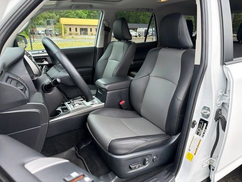 Used 2024 Toyota 4Runner SR5 Premium w/ Moonroof Package RWD image 13