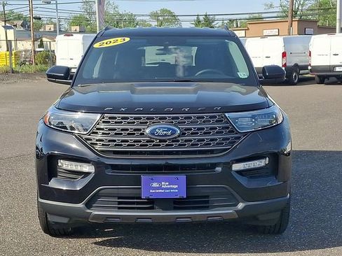 Certified 2023 Ford Explorer XLT w/ Equipment Group 202A AWD/4WD image 2
