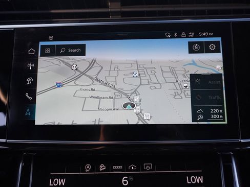 Used 2024 Audi Q8 Premium image 51