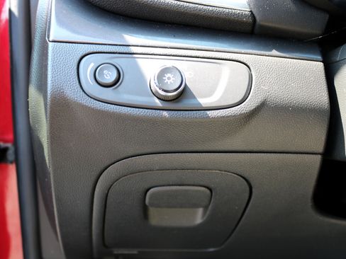 Used 2018 Buick Encore Preferred image 18