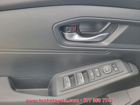 Used 2025 Honda Accord LX image 17