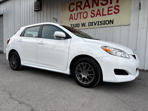 Used 2010 Toyota Matrix image 36