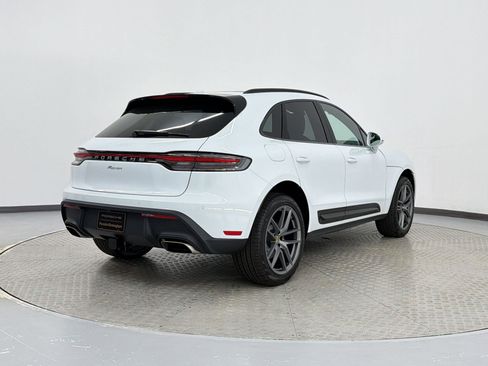 New 2026 Porsche Macan AWD/4WD image 9
