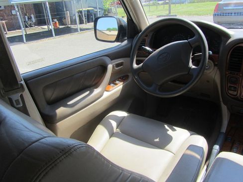 Used 1999 Toyota Land Cruiser AWD/4WD image 12