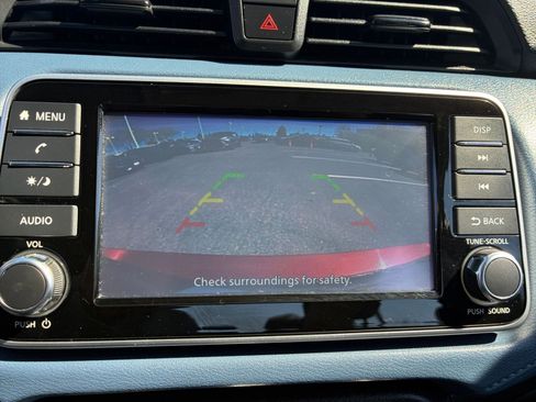 Used 2025 Nissan Versa SV w/ Trunk Package image 22