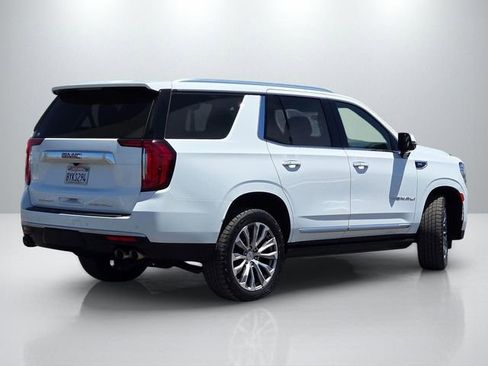 Used 2022 GMC Yukon Denali AWD/4WD image 4