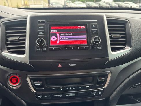 Used 2019 Honda Ridgeline Sport image 14