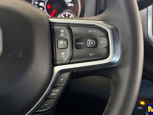 Used 2025 RAM 2500 Big Horn AWD/4WD image 31