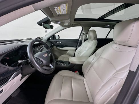 Used 2023 Cadillac XT4 Premium Luxury w/ Enhanced Visibility Package FWD image 23
