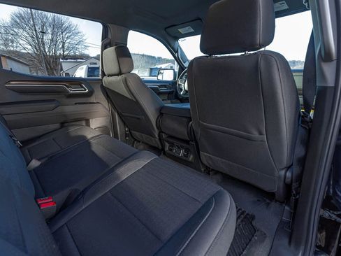 Used 2025 Chevrolet Silverado 1500 LT image 29