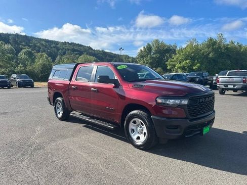 Used 2025 RAM 1500 Tradesman AWD/4WD image 11