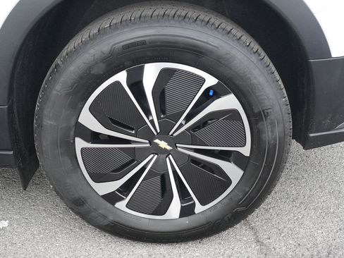 New 2026 Chevrolet Blazer EV LT image 11