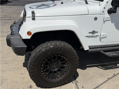 Used 2015 Jeep Wrangler Unlimited Sport AWD/4WD image 11