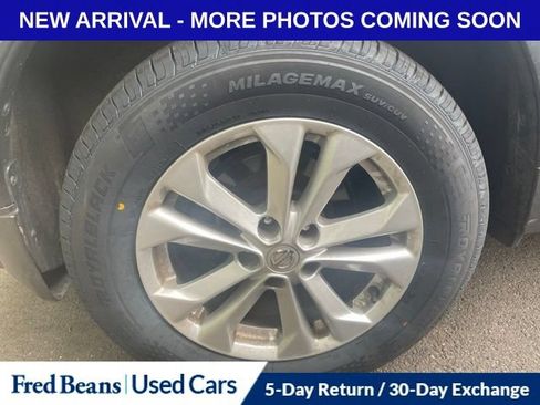 Used 2016 Nissan Rogue SV w/ SV Premium Package AWD/4WD image 15