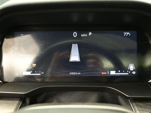 Used 2022 Jeep Grand Cherokee L Overland w/ Luxury Tech Group IV AWD/4WD image 30