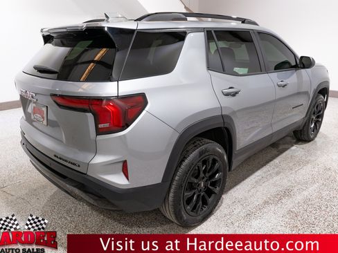 Used 2026 GMC Terrain Elevation w/ Elevation Premium Package FWD image 5