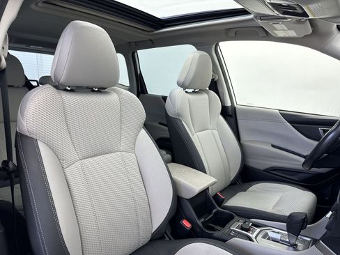 Used 2021 Subaru Forester Premium image 31