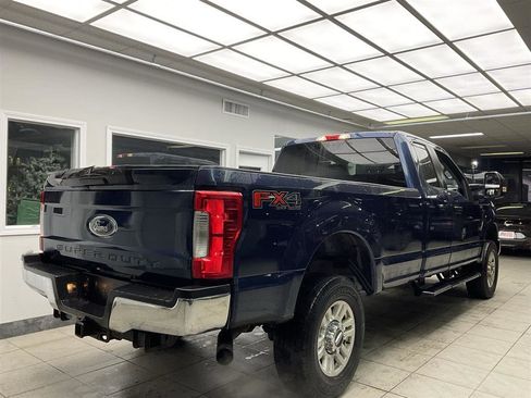 Used 2019 Ford F250 XL w/ STX Appearance Package image 5