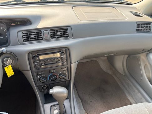 Used 2001 Toyota Camry CE FWD image 14