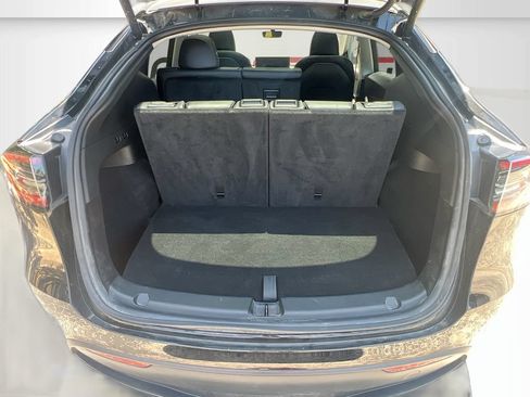 Used 2023 Tesla Model Y Long Range AWD/4WD image 27
