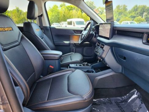 Certified 2025 Ford Maverick Tremor AWD/4WD image 11