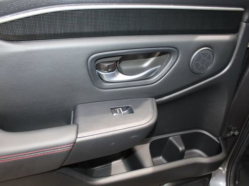 Used 2025 Honda Pilot Black Edition image 51