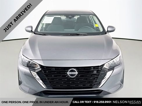 Used 2025 Nissan Sentra S image 2